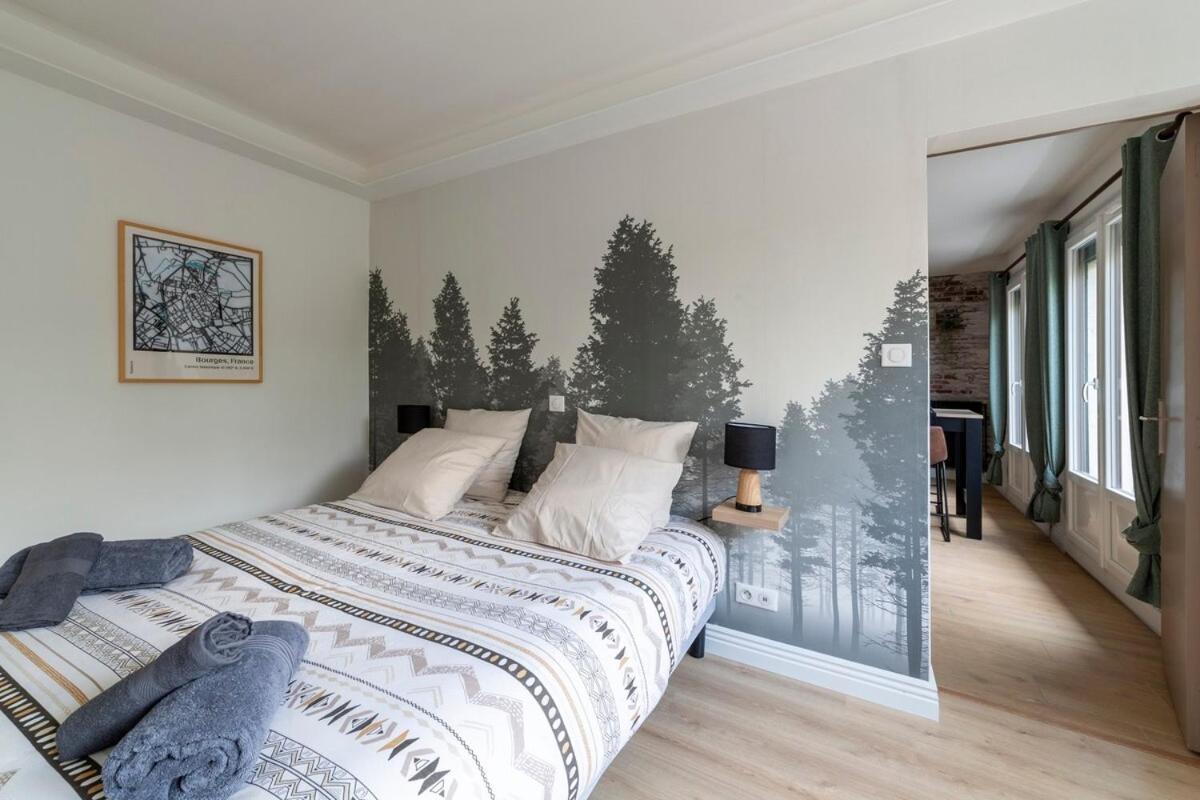 Apartamento La Clairiere ~ Parking ~ Arrivee Autonome Bourges Exterior foto